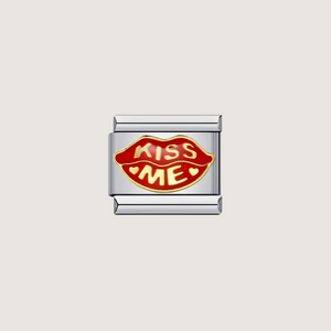 Charm Kiss Me